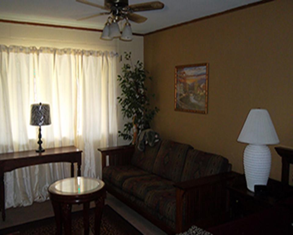 Holiday Motel 卡农城 外观 照片